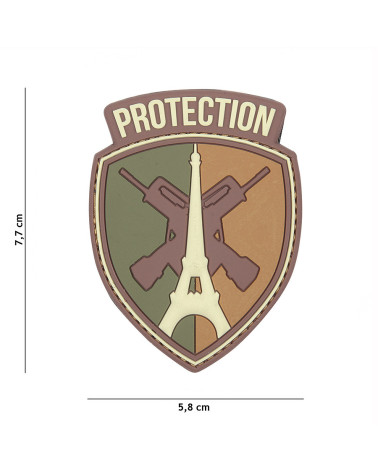 Patch 3D PVC PROTECTION TAN de 101 INC fixé sur un sac tactique couleur sable