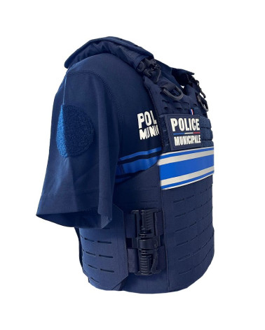 Housse Quick Release Premium pour Police Municipale par Le Protecteur, vue portée avec accessoires